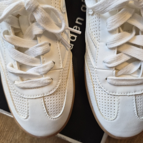 [NIB] Madden Girl Giia Lace-Up Low-Top Sneakers White Women's Sneakers Size 9 - Picture 5 of 12